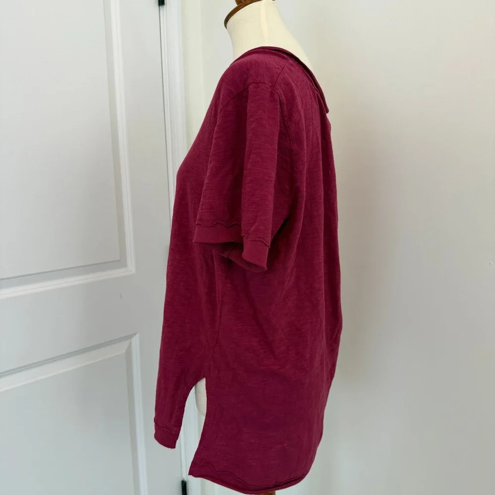 NWT PROJECT SOCIAL T V Neck Distressed Hem T‎ Shirt Berry Red Size M 100% Cotton - Picture 3 of 9